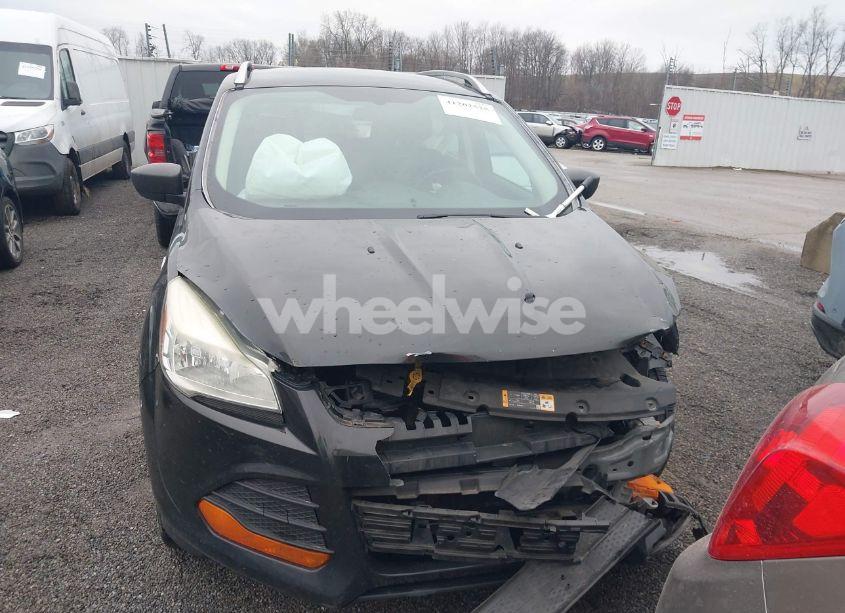 Photo 12 of 2013 Ford Escape S (VIN 1FMCU0F79DUB84712)