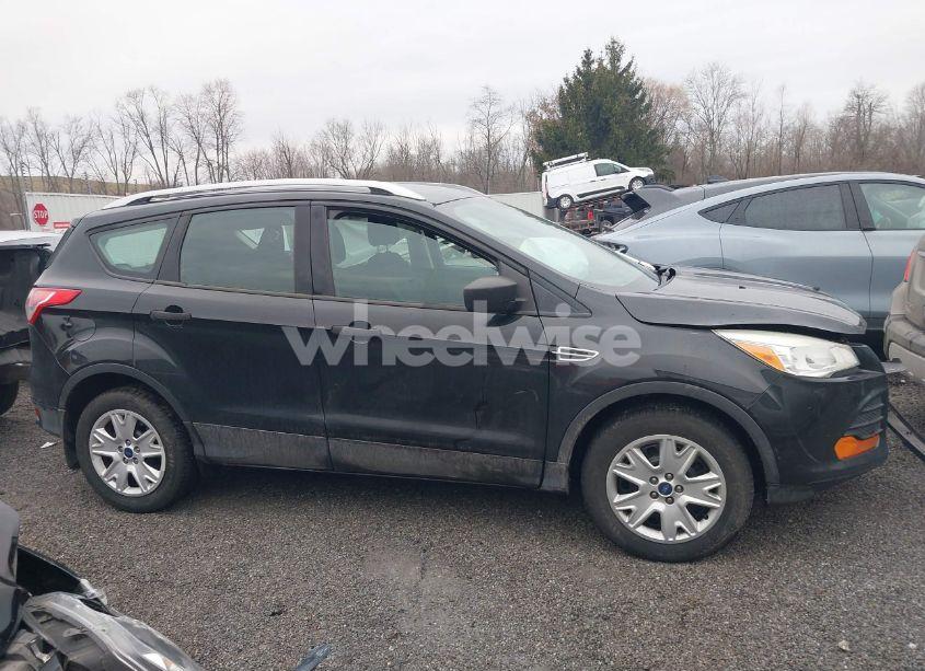 Photo 13 of 2013 Ford Escape S (VIN 1FMCU0F79DUB84712)