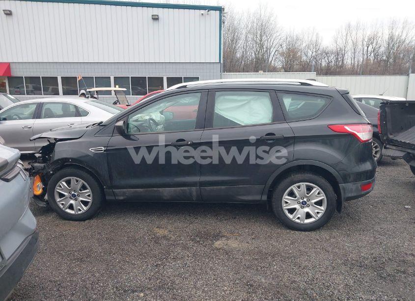 Photo 14 of 2013 Ford Escape S (VIN 1FMCU0F79DUB84712)