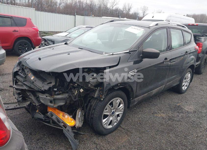 Photo 2 of 2013 Ford Escape S (VIN 1FMCU0F79DUB84712)