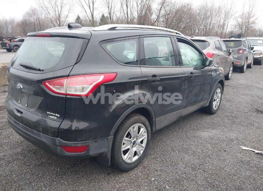 Photo 4 of 2013 Ford Escape S (VIN 1FMCU0F79DUB84712)