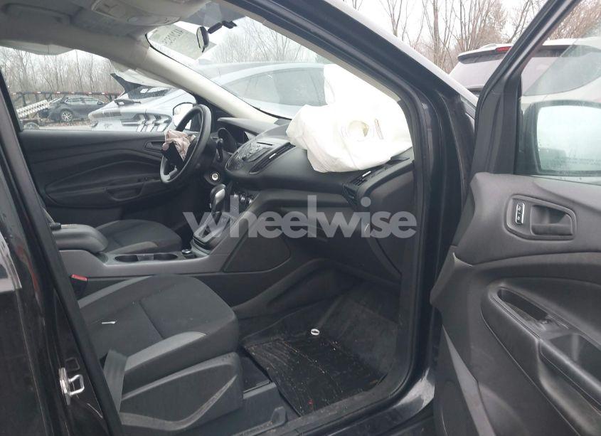 Photo 5 of 2013 Ford Escape S (VIN 1FMCU0F79DUB84712)