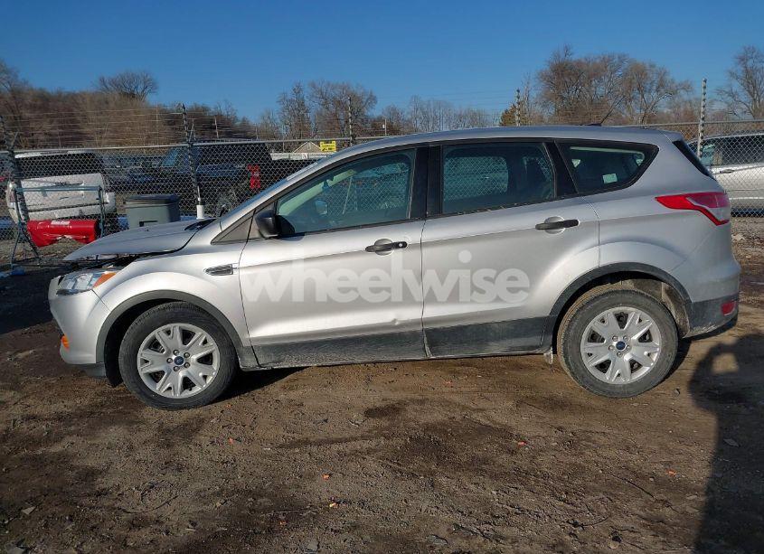 Photo 14 of 2016 Ford Escape S (VIN 1FMCU0F79GUC07426)