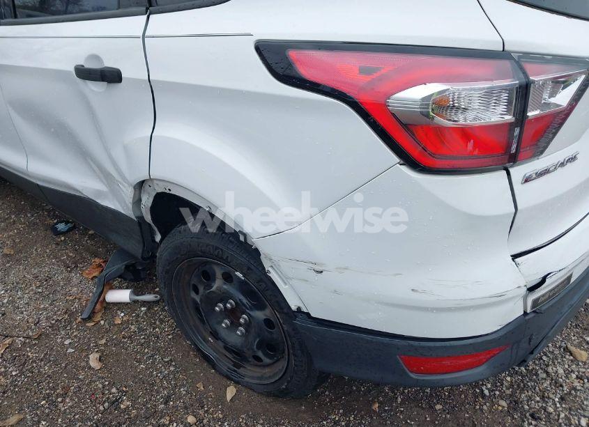 Photo 6 of 2017 Ford Escape S (VIN 1FMCU0F79HUA37456)