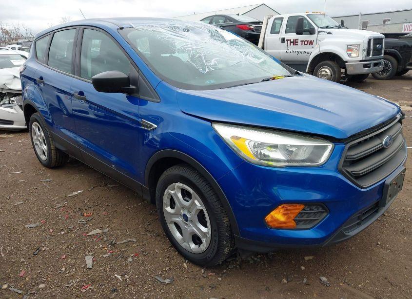 2017 Ford Escape S (VIN 1FMCU0F79HUD47672) main photo