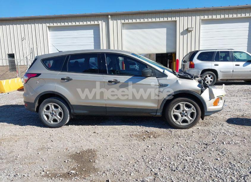 Photo 14 of 2018 Ford Escape S (VIN 1FMCU0F79JUA17441)
