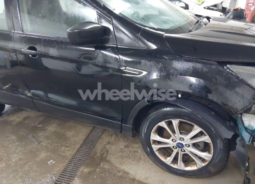 Photo 18 of 2018 Ford Escape S (VIN 1FMCU0F79JUA19660)