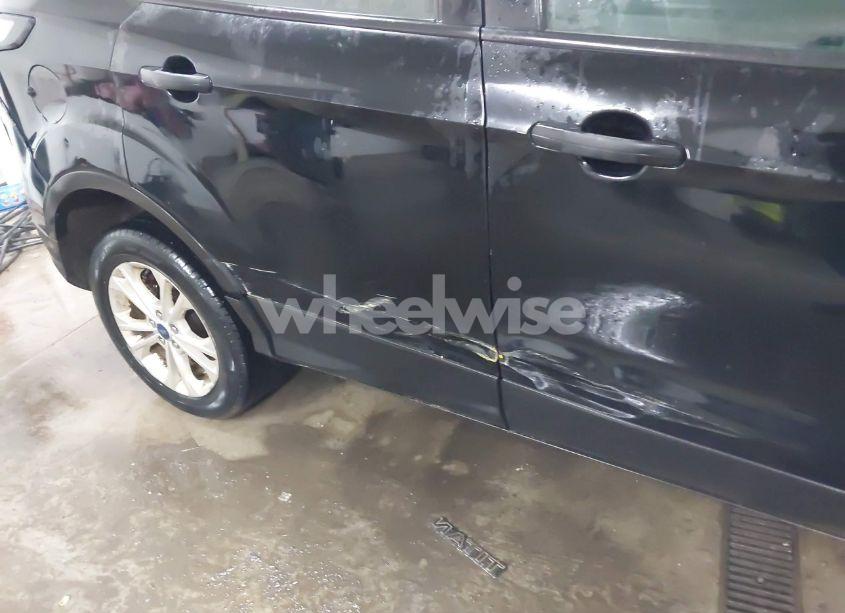 Photo 19 of 2018 Ford Escape S (VIN 1FMCU0F79JUA19660)