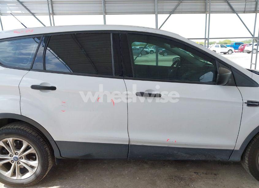Photo 13 of 2018 Ford Escape S (VIN 1FMCU0F79JUA22719)