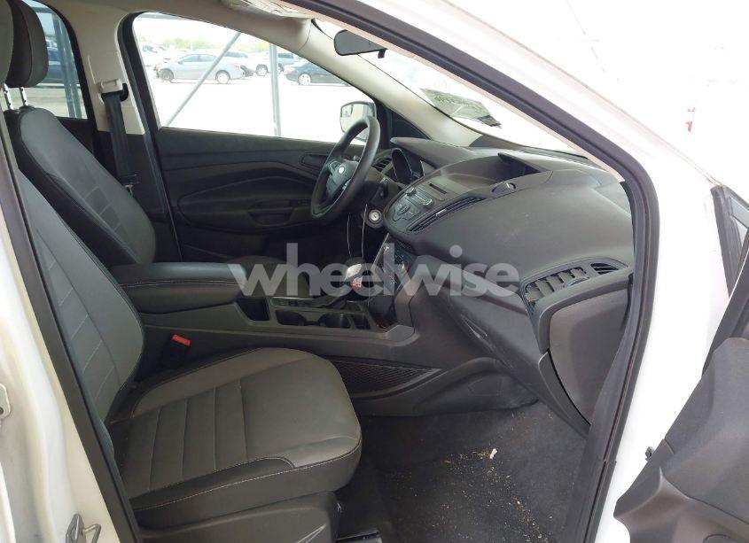 Photo 5 of 2018 Ford Escape S (VIN 1FMCU0F79JUA22719)