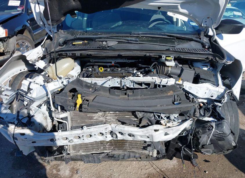 Photo 10 of 2018 Ford Escape S (VIN 1FMCU0F79JUB11027)