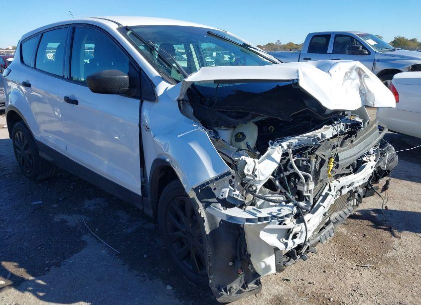 Photo 6 of 2018 Ford Escape S (VIN 1FMCU0F79JUB11027)