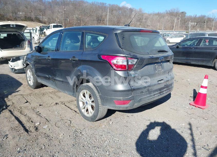 Photo 3 of 2018 Ford Escape S (VIN 1FMCU0F79JUB99917)