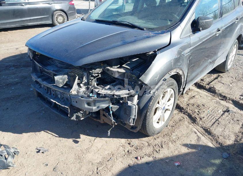 Photo 6 of 2018 Ford Escape S (VIN 1FMCU0F79JUB99917)