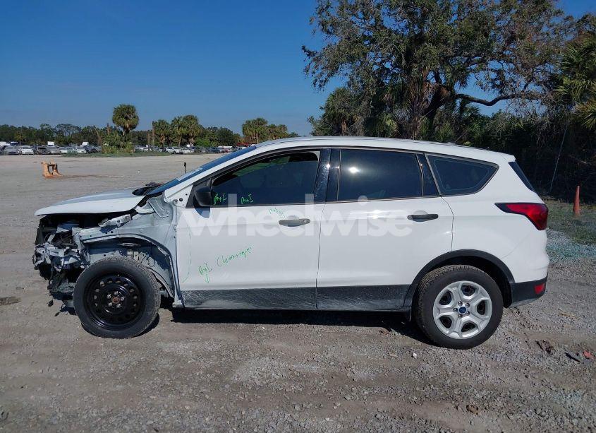 Photo 15 of 2019 Ford Escape S (VIN 1FMCU0F79KUC46297)