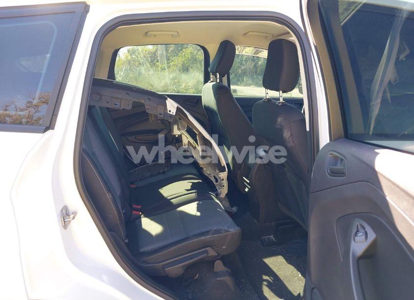 Photo 8 of 2019 Ford Escape S (VIN 1FMCU0F79KUC46297)