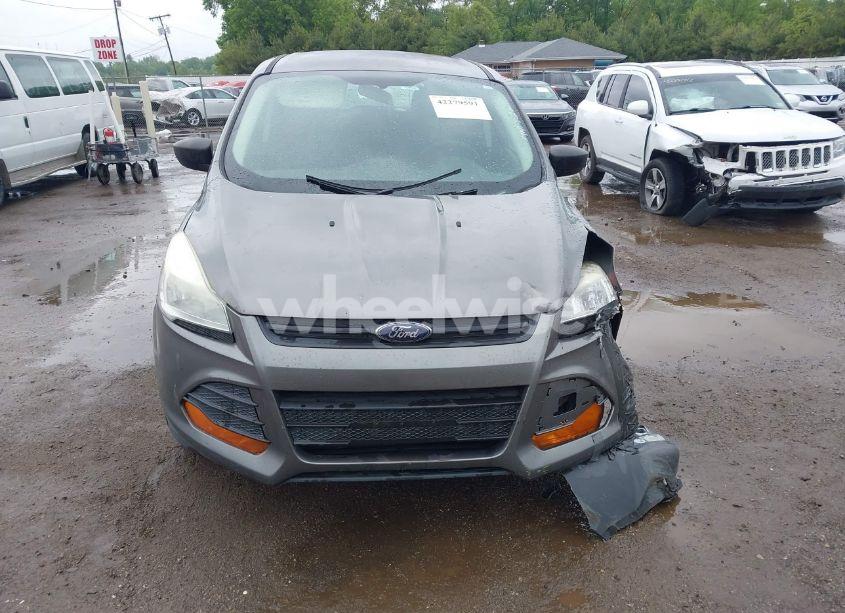 Photo 12 of 2013 Ford Escape S (VIN 1FMCU0F7XDUB79194)