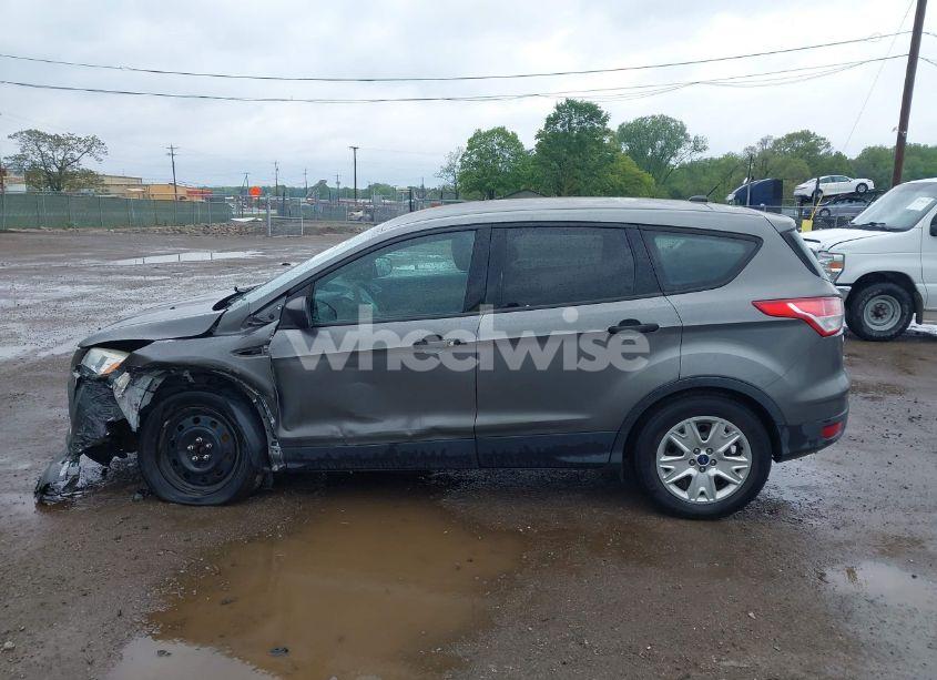Photo 14 of 2013 Ford Escape S (VIN 1FMCU0F7XDUB79194)