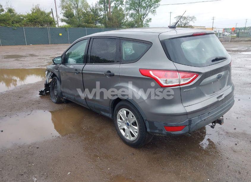 Photo 3 of 2013 Ford Escape S (VIN 1FMCU0F7XDUB79194)
