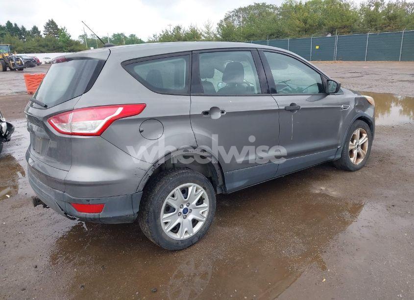 Photo 4 of 2013 Ford Escape S (VIN 1FMCU0F7XDUB79194)