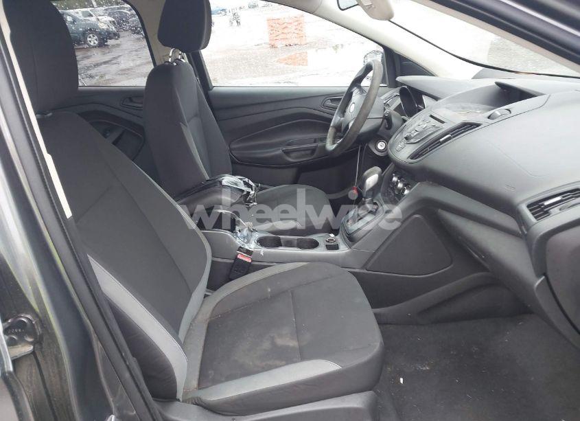 Photo 5 of 2013 Ford Escape S (VIN 1FMCU0F7XDUB79194)