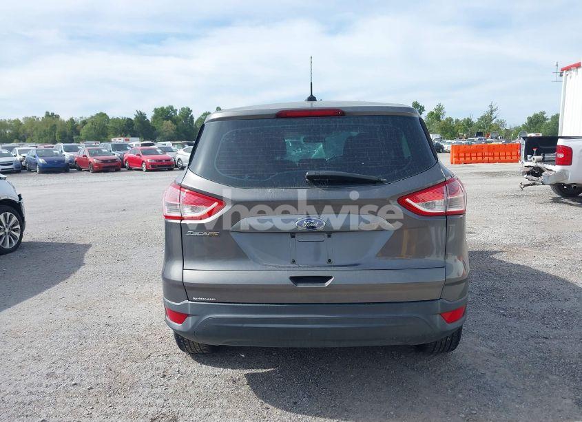 Photo 16 of 2013 Ford Escape S (VIN 1FMCU0F7XDUC13375)