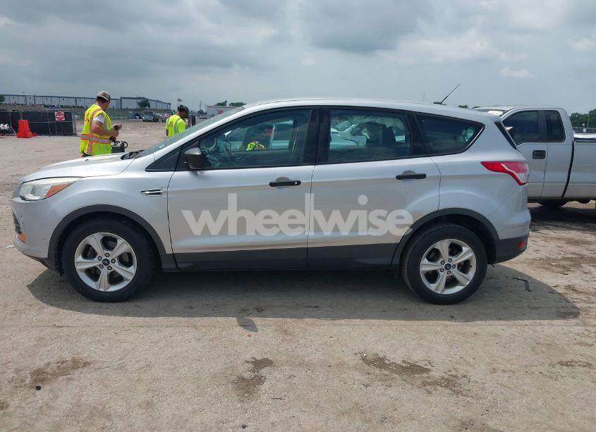 Photo 14 of 2014 Ford Escape S (VIN 1FMCU0F7XEUB96563)