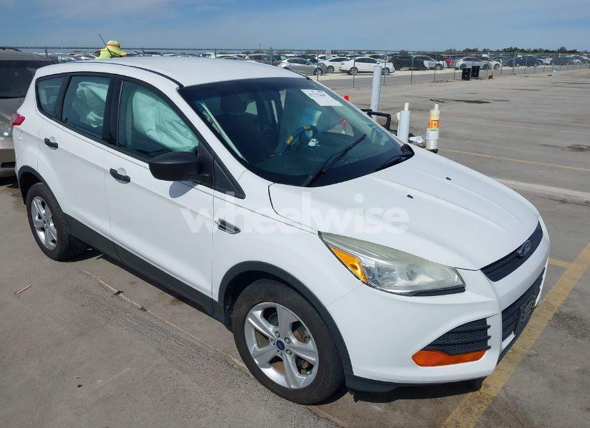2014 Ford Escape S (VIN 1FMCU0F7XEUC04371) main photo