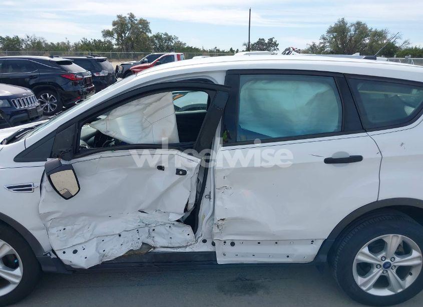 Photo 14 of 2014 Ford Escape S (VIN 1FMCU0F7XEUC04371)