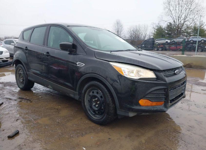 2014 Ford Escape S (VIN 1FMCU0F7XEUC36513) main photo