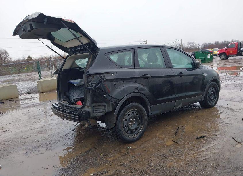 Photo 4 of 2014 Ford Escape S (VIN 1FMCU0F7XEUC36513)
