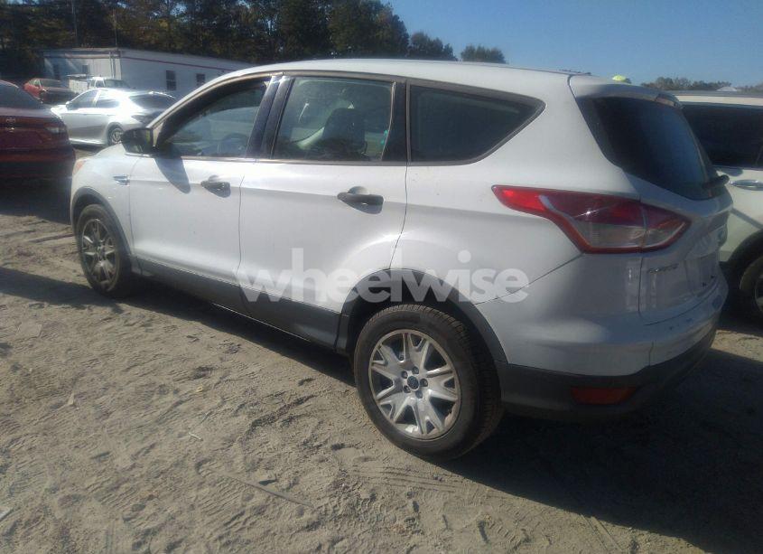 Photo 3 of 2015 Ford Escape S (VIN 1FMCU0F7XFUC65933)