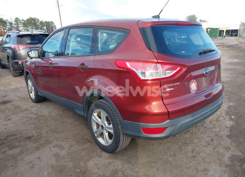 Photo 3 of 2016 Ford Escape S (VIN 1FMCU0F7XGUA26870)