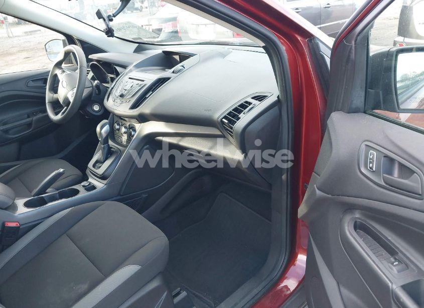 Photo 5 of 2016 Ford Escape S (VIN 1FMCU0F7XGUA26870)