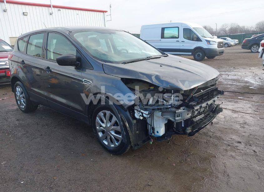 2016 Ford Escape S (VIN 1FMCU0F7XGUA97986) main photo