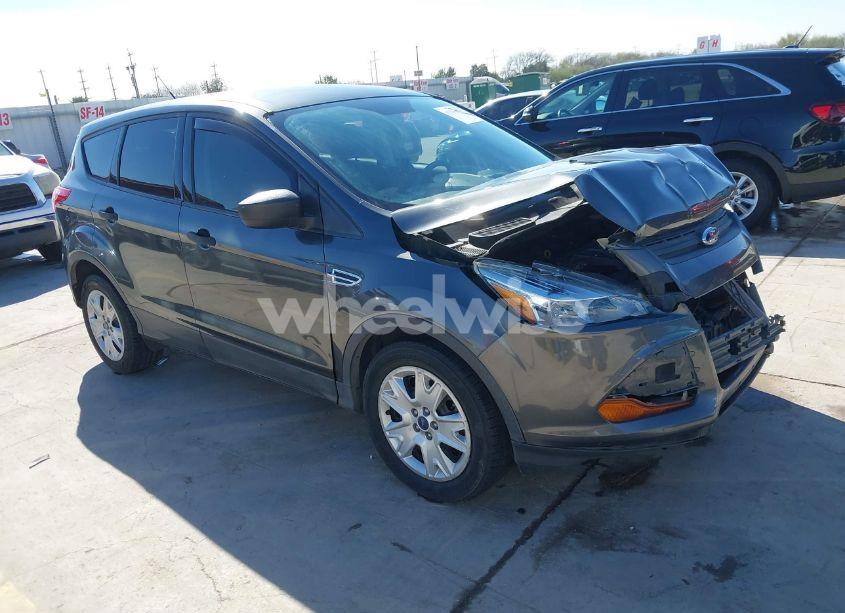 2016 Ford Escape S (VIN 1FMCU0F7XGUB58074) main photo