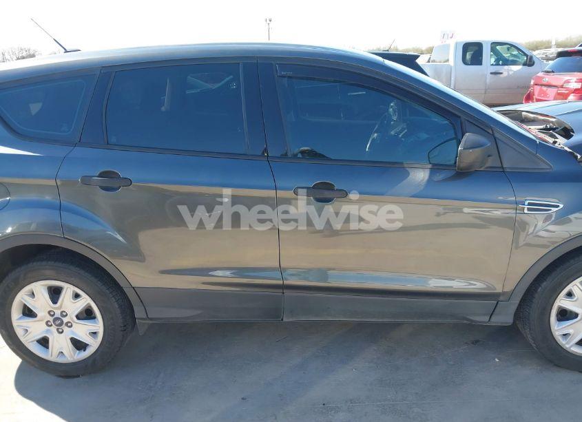 Photo 14 of 2016 Ford Escape S (VIN 1FMCU0F7XGUB58074)