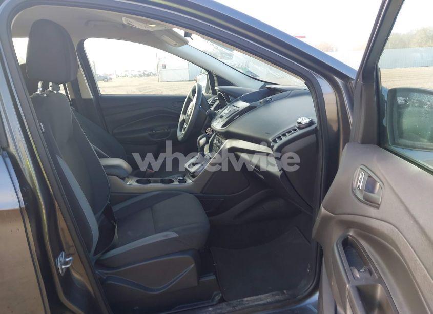 Photo 5 of 2016 Ford Escape S (VIN 1FMCU0F7XGUC19682)