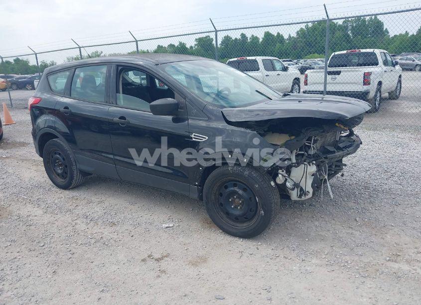 2016 Ford Escape S (VIN 1FMCU0F7XGUC23134) main photo