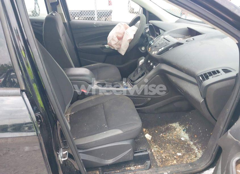 Photo 5 of 2016 Ford Escape S (VIN 1FMCU0F7XGUC23134)