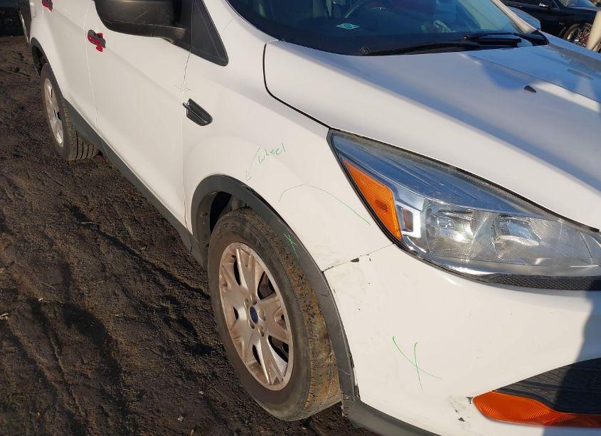 Photo 6 of 2016 Ford Escape S (VIN 1FMCU0F7XGUC45988)