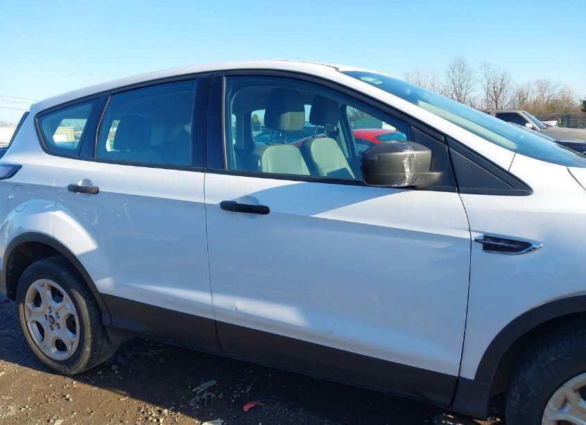 Photo 14 of 2017 Ford Escape S (VIN 1FMCU0F7XHUE68713)