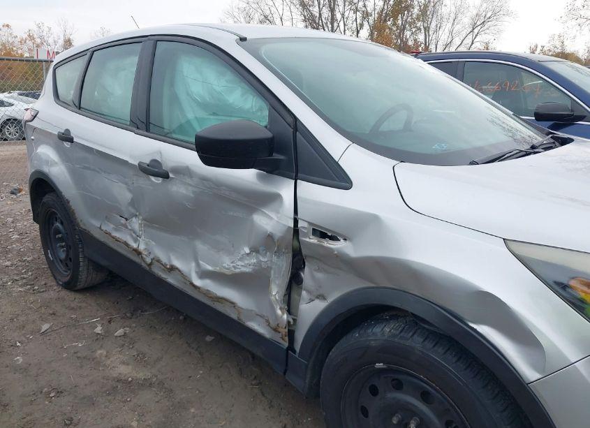 Photo 6 of 2018 Ford Escape S (VIN 1FMCU0F7XJUA02978)