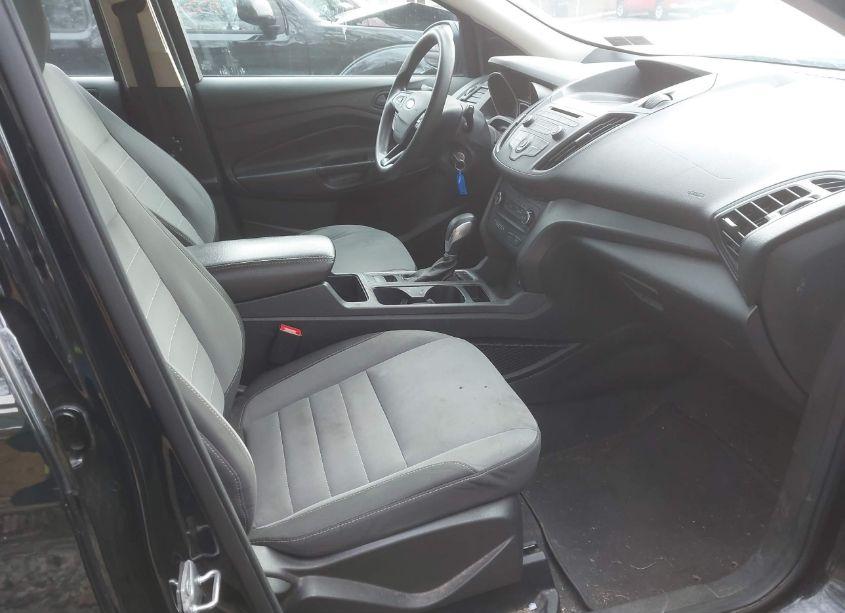 Photo 5 of 2018 Ford Escape S (VIN 1FMCU0F7XJUA70021)