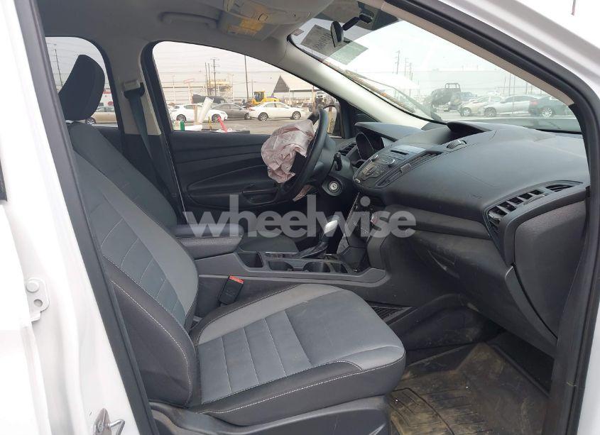 Photo 5 of 2018 Ford Escape S (VIN 1FMCU0F7XJUB25972)