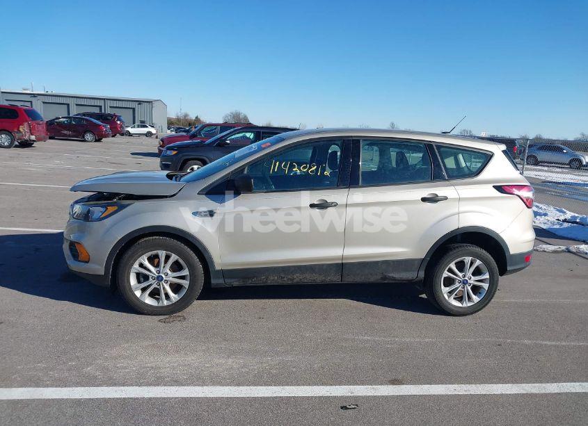 Photo 14 of 2018 Ford Escape S (VIN 1FMCU0F7XJUB70510)
