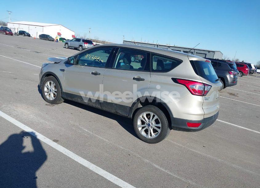 Photo 3 of 2018 Ford Escape S (VIN 1FMCU0F7XJUB70510)