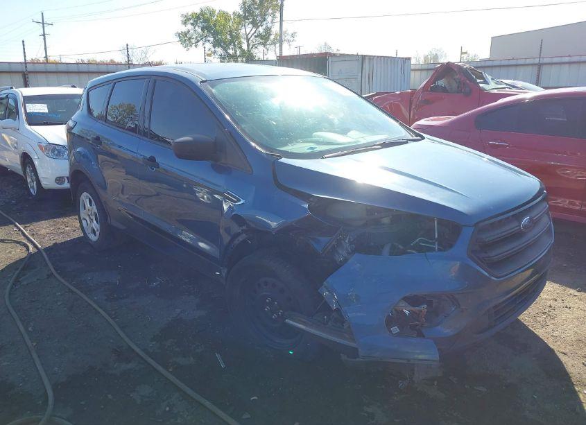 2018 Ford Escape S (VIN 1FMCU0F7XJUB83189) main photo