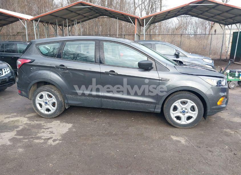 Photo 13 of 2018 Ford Escape S (VIN 1FMCU0F7XJUD26528)