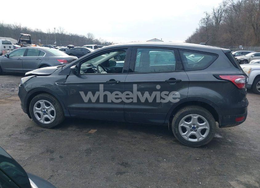 Photo 14 of 2018 Ford Escape S (VIN 1FMCU0F7XJUD26528)